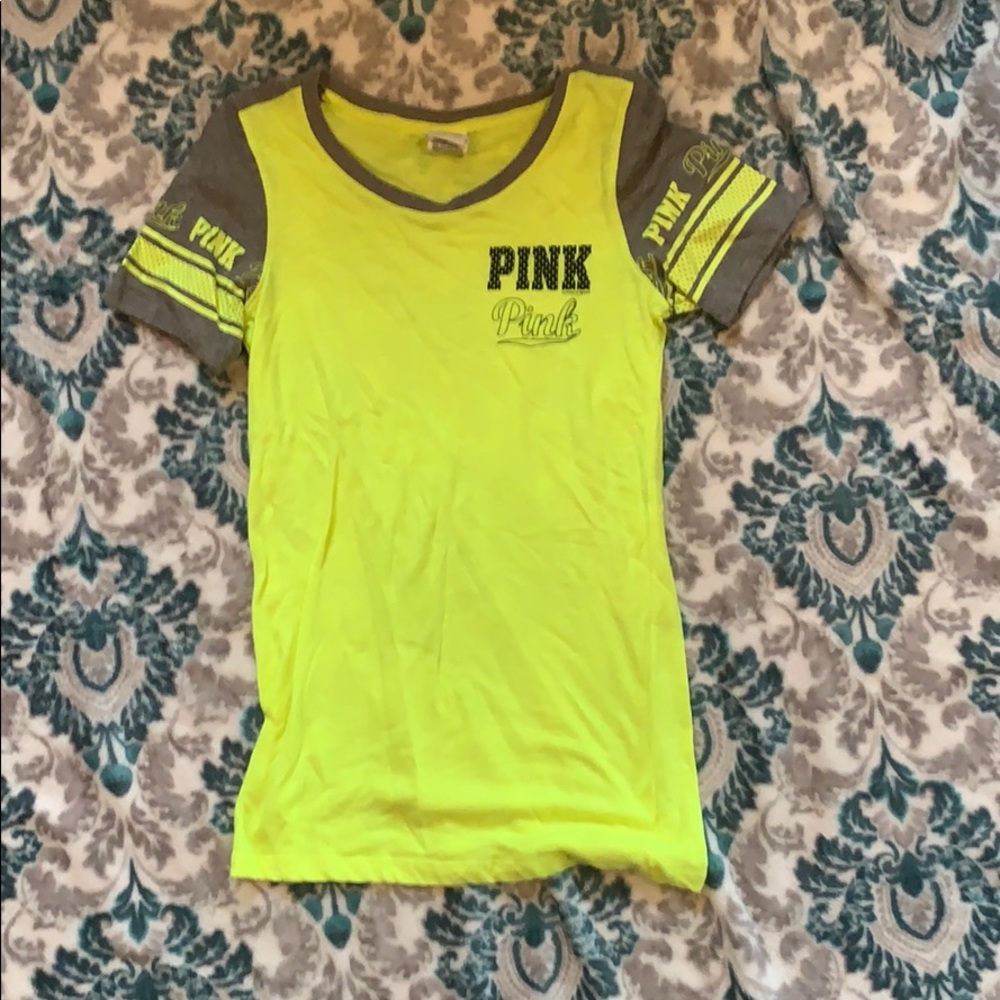 Tee shirt
